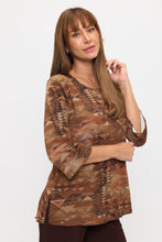 Load image into Gallery viewer, Venechia Pleated Merrow Top-1058VP-QRP1-W483