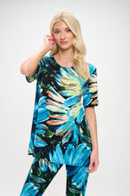 Load image into Gallery viewer, Plus Size Capri Pants Set Short Sleeve- 9003BN-SXP1-W440