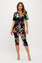 Load image into Gallery viewer, Two-Piece Short Sleeve Top & Capri Pant Set- 9003BN-SRP1-W479