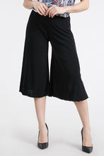 Load image into Gallery viewer, Classic Stretch Gaucho Pants-5013BN-ARS1