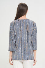 Load image into Gallery viewer, HIT Point V-Neck Top-3062HT-QRP1-W399
