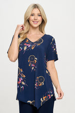 Load image into Gallery viewer, Plus Size Point V-Neckline Top-3062HT-SXD1-D012
