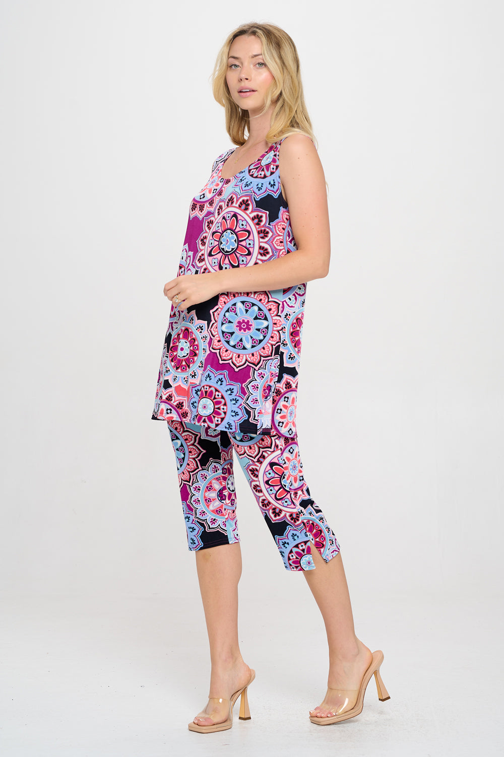 Stretchy Tank Capri Pant Set Print-9002BN-TRP1-W439