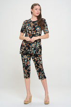 Load image into Gallery viewer, Plus Size Capri Pants Set Short Sleeve- 9003BN-SXP1-W434
