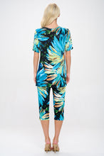 Load image into Gallery viewer, Two-Piece Short Sleeve Top &amp; Capri Pant Set- 9003BN-SRP1-W440
