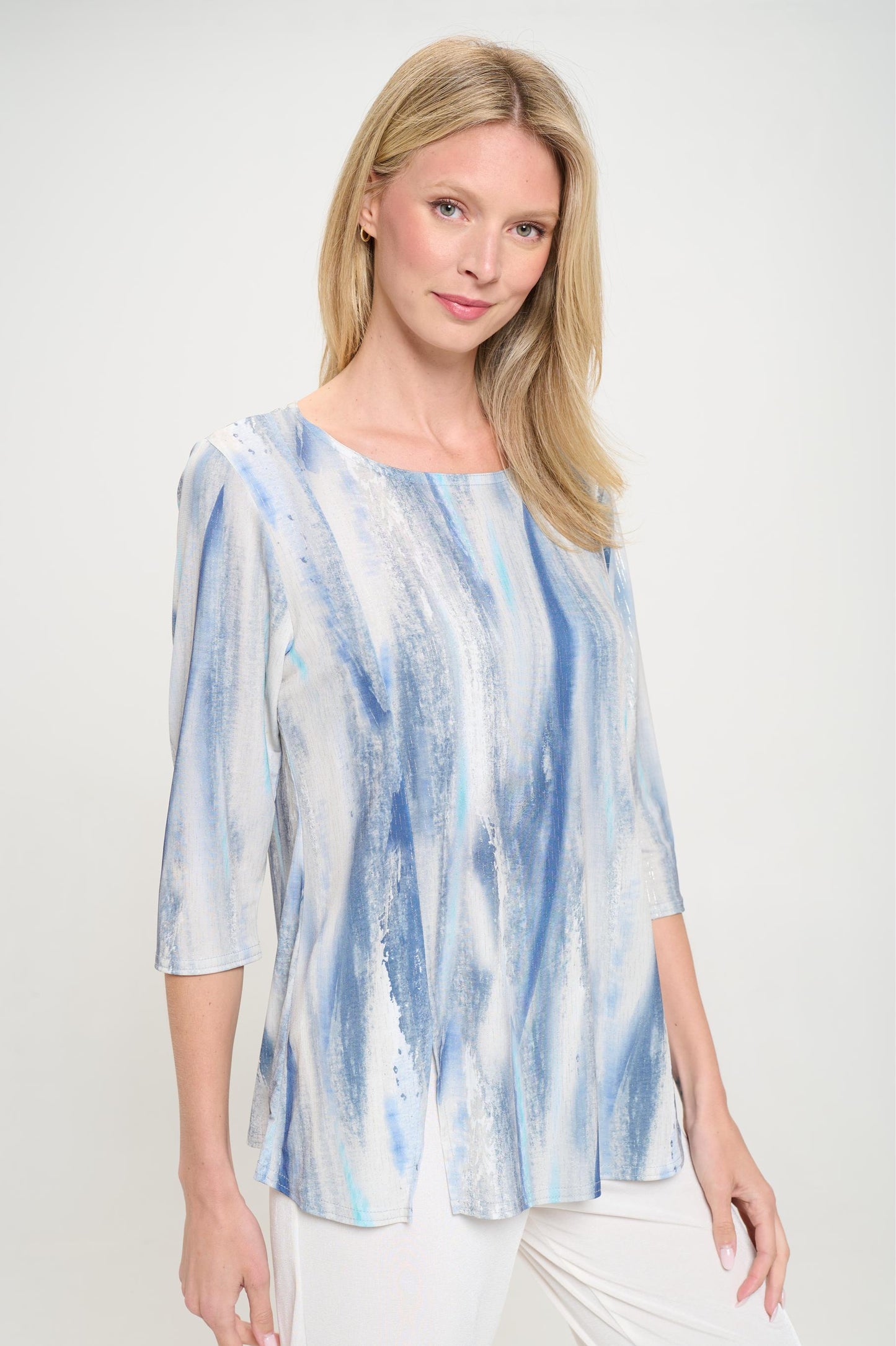 HIT Round Neck 3/4 Sleeve Slit Top-3079HT-QRP1-W413