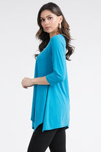 Load image into Gallery viewer, Jostar Women&#39;s HIT V-Neck Quarter Sleeve Binding Top, 313HT-Q - Jostar Online
