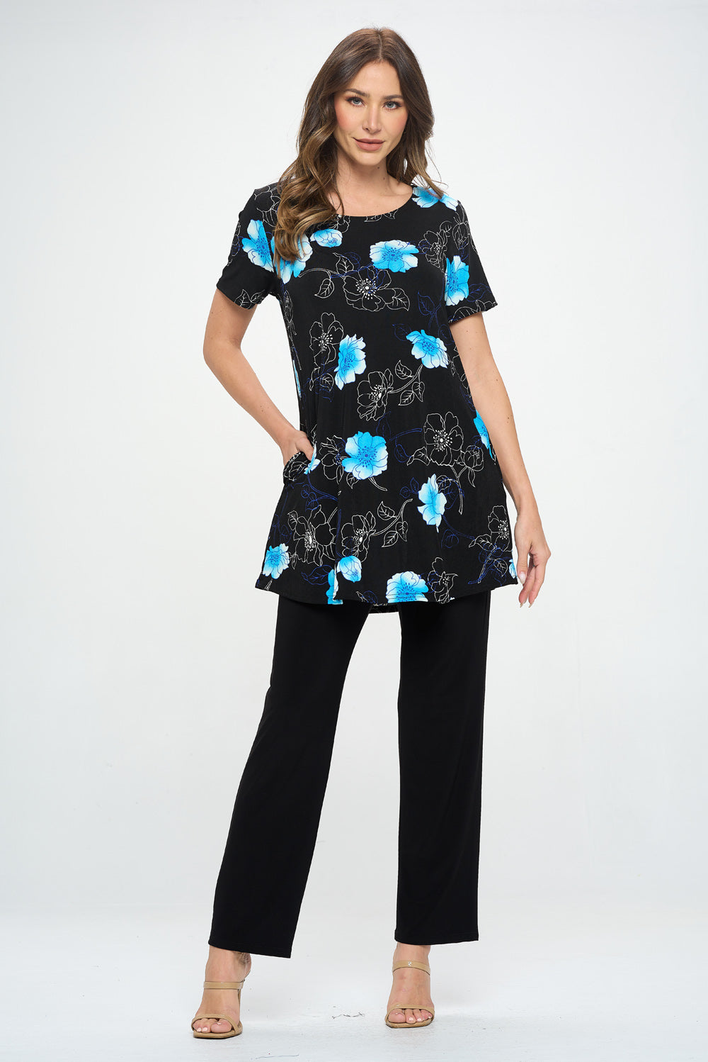 Floral Outline Print Short Sleeve Top with Side Seam Pockets-3086BN-SRP1-K-W380