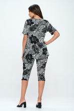 Load image into Gallery viewer, Two-Piece Short Sleeve Top &amp; Capri Pant Set -9003BN-SRP1-W325
