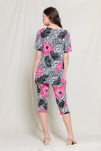 Load image into Gallery viewer, Two-Piece Short Sleeve Top &amp; Capri Pant Set -9003BN-SRP1-W325
